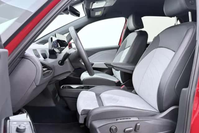 Volkswagen ID.3 (2024) thumbnail 5