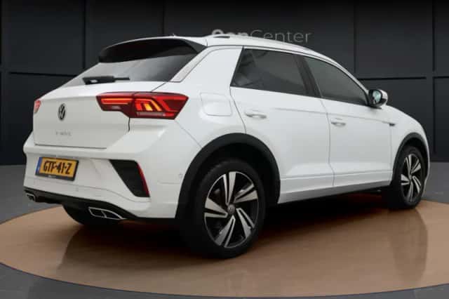 Volkswagen T-Roc (2023) thumbnail 6