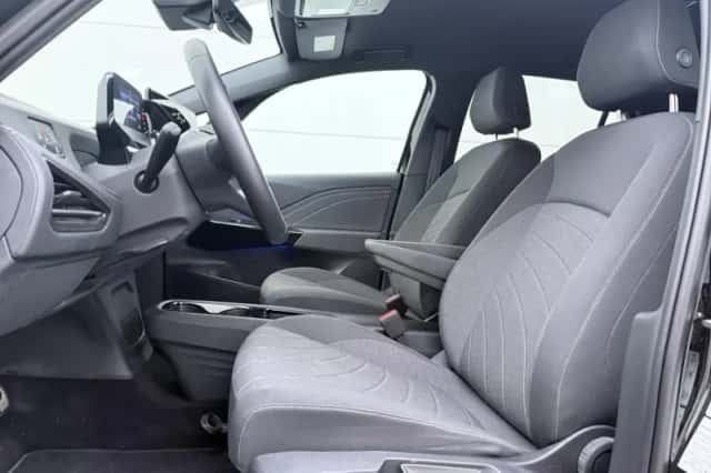 Volkswagen ID.3 (2024) thumbnail 5