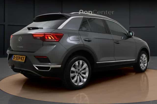 Volkswagen T-Roc (2021) thumbnail 6