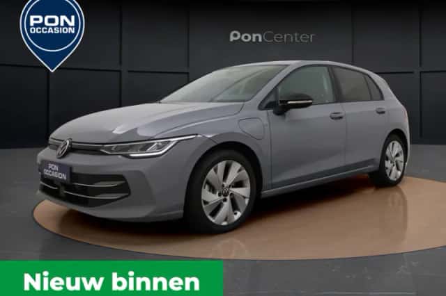 Volkswagen Golf (2026) thumbnail 2