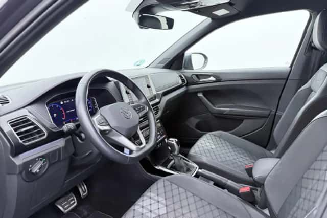 Volkswagen T-Cross (2025) thumbnail 4