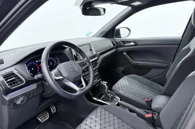 Volkswagen T-Cross (2025) thumbnail 4