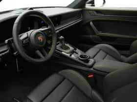 Porsche 911 (2026) thumbnail 23
