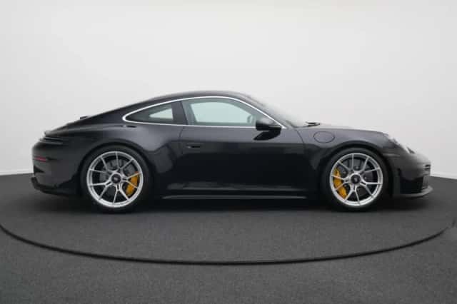 Porsche 911 (2026) thumbnail 5