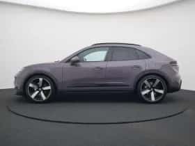Porsche Macan (2026) thumbnail 2