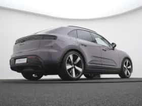 Porsche Macan (2026) thumbnail 26