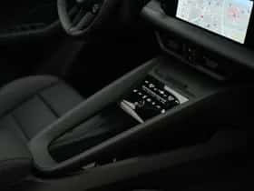 Porsche Macan (2026) thumbnail 50