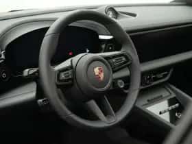 Porsche Macan (2026) thumbnail 9
