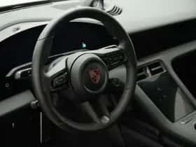 Porsche Taycan (2025) thumbnail 29