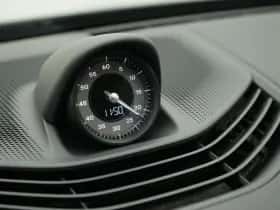 Porsche Taycan (2025) thumbnail 31