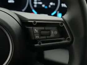 Porsche Taycan (2025) thumbnail 40