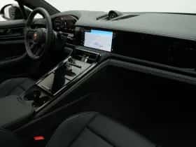 Porsche Panamera (2026) thumbnail 19