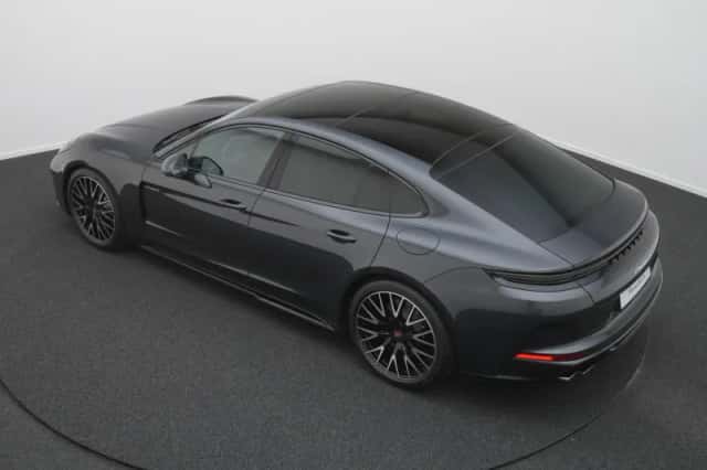Porsche Panamera (2026) thumbnail 3