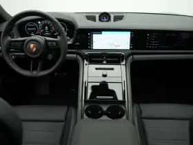 Porsche Panamera (2026) thumbnail 9