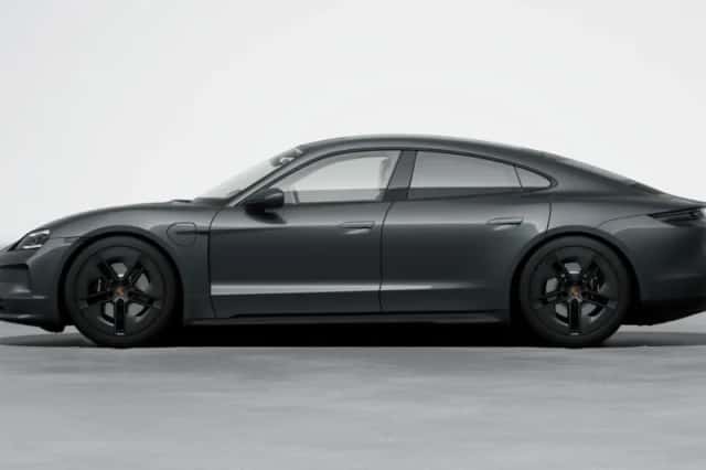 Porsche Taycan (2025) thumbnail 2