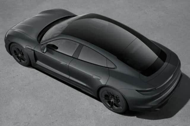 Porsche Taycan (2025) thumbnail 4