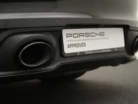 Porsche 911 (2021) thumbnail 12