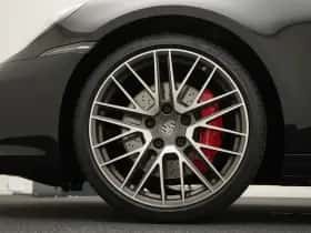 Porsche 911 (2021) thumbnail 4