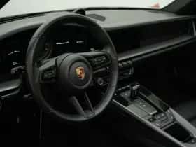 Porsche 911 (2021) thumbnail 33