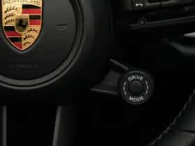 Porsche 911 (2021) thumbnail 45