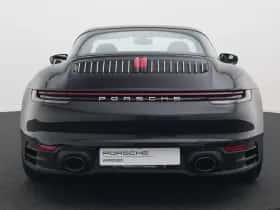 Porsche 911 (2021) thumbnail 9