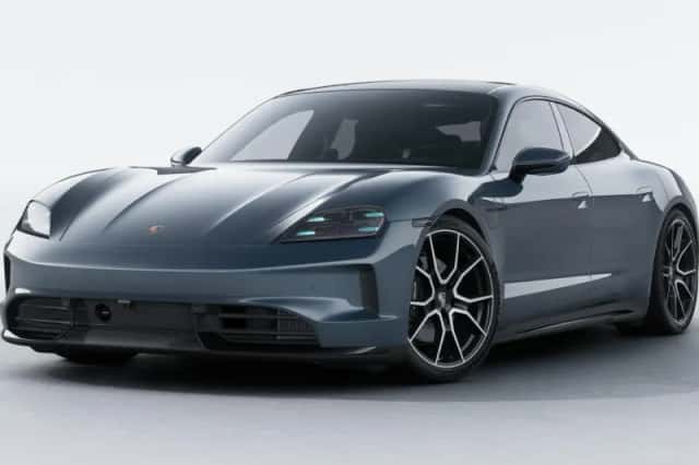 Porsche Taycan (2026) thumbnail 1