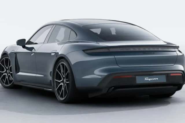 Porsche Taycan (2026) thumbnail 4