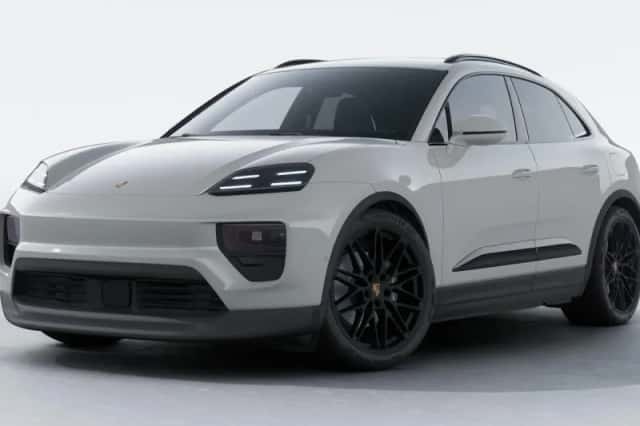 Porsche Macan (2026) thumbnail 1