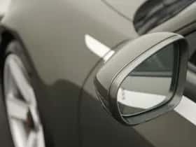 Porsche 911 (2025) thumbnail 12