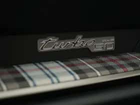 Porsche 911 (2025) thumbnail 36