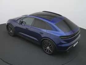 Porsche Macan (2025) thumbnail 3