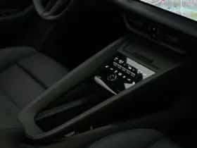 Porsche Macan (2025) thumbnail 40
