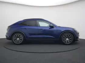 Porsche Macan (2025) thumbnail 5
