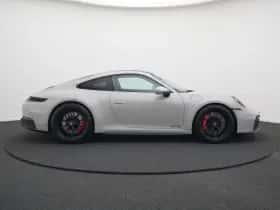 Porsche 911 (2026) thumbnail 2