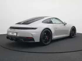 Porsche 911 (2026) thumbnail 3