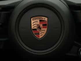 Porsche 911 (2026) thumbnail 38