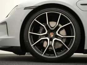 Porsche Taycan (2026) thumbnail 13
