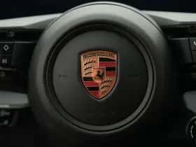 Porsche Taycan (2026) thumbnail 32