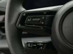 Porsche Taycan (2026) thumbnail 34