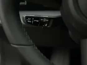 Porsche Taycan (2026) thumbnail 38