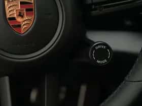 Porsche Taycan (2026) thumbnail 40