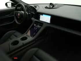 Porsche Taycan (2026) thumbnail 9