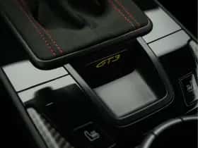 Porsche 911 (2026) thumbnail 48