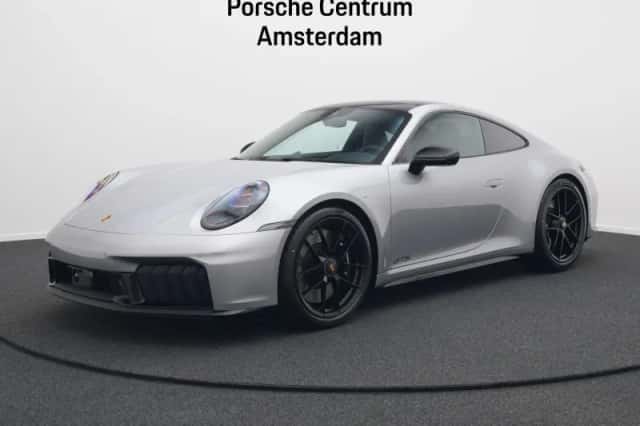 Porsche 911 (2025) thumbnail 1