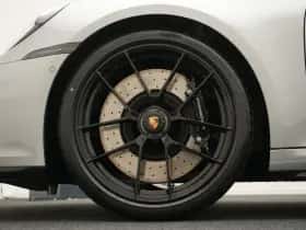 Porsche 911 (2025) thumbnail 13
