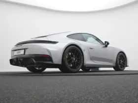 Porsche 911 (2025) thumbnail 24