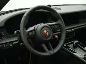 Porsche 911 (2025) thumbnail 30