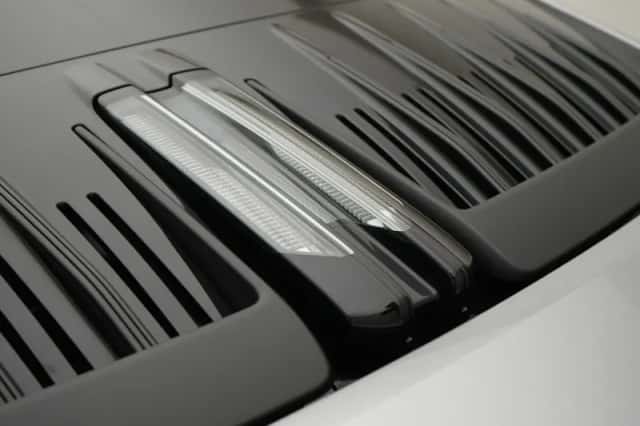 Porsche 911 (2025) thumbnail 4