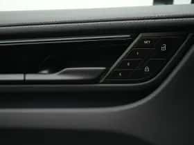 Porsche Macan (2025) thumbnail 17